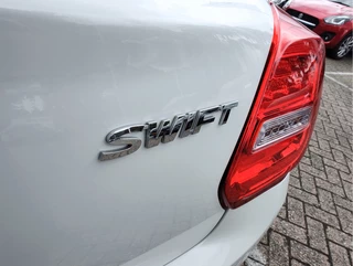 Suzuki Swift Suzuki Swift 1.0 BOOSTERJET STIJL AUTOMAAT Navi | Clima | Cruise - afbeelding nr 33