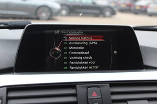 BMW 3 Serie BMW 3 Serie 330e Centennial Exe. M Sport / Schuifdak / Alcantara / 18'' / Navigatie / Parkeerhulp achter / Cruise Control - afbeelding nr 25