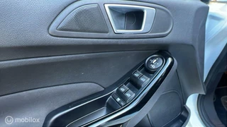 Ford Fiesta Ford Fiesta 1.0 EcoBoost Titanium|125Pk|5Drs|Navi|Boekjes - afbeelding nr 31