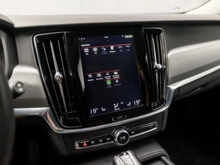 Volvo V90 Volvo V90 2.0 T5 Momentum 255Pk Automaat (APPLE CARPLAY, GROOT NAVI, LEDER, CAMERA, ADAPTIVE CRUISE, ELEK SPORTSTOELEN, STOELVERWARMING, GETINT GLAS, NIEUWE APK, NIEUWSTAAT) - afbeelding nr 28