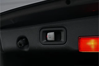 Mercedes-Benz E-Klasse Pano Airmatic Trekhaak Distronic - afbeelding nr 18