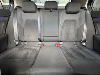 Volkswagen Golf Volkswagen Golf 1.5 TSI 150PK Style IQ LED ACC Pano Carplay - afbeelding nr 21