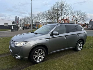 Mitsubishi Outlander Mitsubishi Outlander 2.0 PHEV Instyle - NAVI/LEER/DAKJE/NAP - afbeelding nr 4