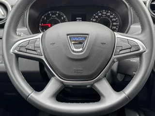 Dacia Duster Dacia DUSTER 1.3 TCe Extreme Automaat Camera Navigatie Carplay Clima Cruise Leder - afbeelding nr 35