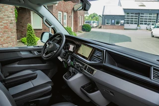 Volkswagen Transporter Volkswagen Transporter T6.1 2.0 TDI 150 PK DSG CARAVELLE L2H1 DUB/CAB A-Deuren ACC | LED | Digital Cockpit | Leder | Apple Carplay/Android Auto - afbeelding nr 7