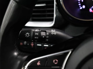 Kia Ceed Kia Ceed 1.0 T-GDi DynamicPlusLine [CARPLAY, CRUISE CONTROL, STOEL EN STUURVERWARMING, HALF LEDER, CAMERA, PDC ACHTER, CLIMATE CONTROL, NAVIGATIE, NIEUWSTAAT] - afbeelding nr 21