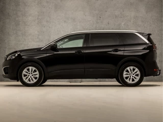 Peugeot 5008 (APPLE CARPLAY, GROOT NAVI, TREKHAAK, LEDEREN SPORTSTOELEN, 360 CAMERA, ADAPTIVE CRUISE, GETINT GLAS, PARKEERSENSOREN, NIEUWE APK, NIEUWSTAAT) - afbeelding nr 2