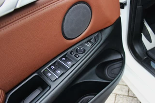 BMW X5 ➡️ BMW X5 xDrive50i F15 High Executive 7p M-sport | M-pakket | 2e eigenaar | Dakraam | Head-up | 20 inch | LED | Camera | 449 pk | 7 persoons | Harman-kardon | Keyless go/entry - afbeelding nr 43