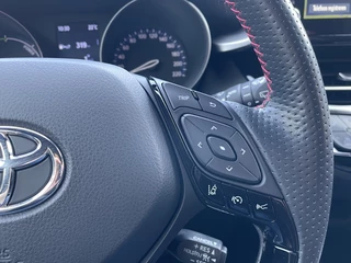 Toyota C-HR Toyota C-HR 2.0 Hybrid GR-Sport | Stuur + Stoelverwarming | Blindspot | JBL - afbeelding nr 14