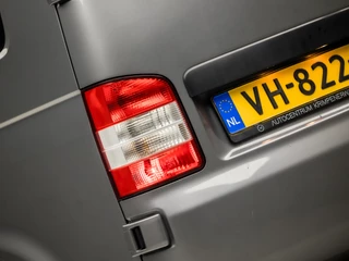 Volkswagen Transporter 180Pk Automaat (NAVIGATIE, LEDER, XENON, 5 ZITPLAATSEN, GETINT GLAS, TREKHAAK, XENON/LED, PARKEERSENSOREN, NIEUWSTAAT) - afbeelding nr 22