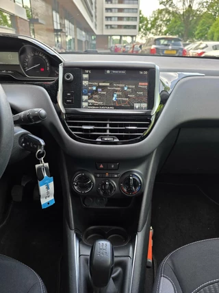 Peugeot 208 Peugeot 208 1.2 PURETECH FACELIFT 2016 GT-VELGEN NAVI/AIRCO/PDC - afbeelding nr 16