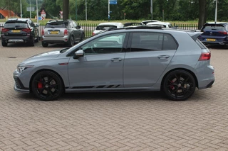 Volkswagen Golf Volkswagen Golf 2.0 TSI GTI Clubsport / Panoramadak / Camera / Head-up / 19'' / IQ Lights / Keyless / Dodehoek / DAB / Stoelverwarming / ACC - afbeelding nr 7