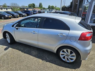 Kia Rio Kia Rio 1.2 CVVT ExecutiveL./Navi/camera/stoelverw. - afbeelding nr 9