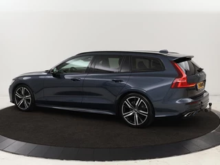 Volvo V60 Volvo V60 2.0 T4 R Design | Stoelverwarming | Trekhaak |  Carplay | Camera | Adaptive cruise | Navigatie | Full LED | 19'' lichtmetalen velgen | Memory - afbeelding nr 2
