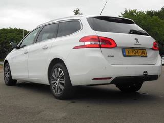 Peugeot 308 Peugeot 308 SW 1.2 PureTech Blue Lease Allure Staat in Hoogeveen - afbeelding nr 6