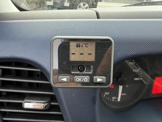 Iveco Daily Iveco Daily 50C18 3.0 3.0 Automaat Luchtvering Dubbellucht L2H2 Climate Control Cruise Control Trekhaak Camera - afbeelding nr 24