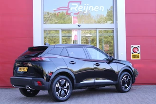 Peugeot 2008 Peugeot 2008 1.2 Hybrid 136PK AUTOMAAT ALLURE | NIEUWE AUTO! | KEYLESS ENTRY/START | PARKEERSENSOREN VOOR + ACHTER | 17