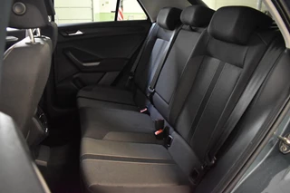 Volkswagen T-Roc Volkswagen T-Roc 1.0 TSI LIFE EDITION VIRTUAL/PDC/NAVI - afbeelding nr 19