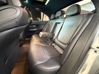Mercedes-Benz C-Klasse Mercedes C-klasse 180 AMG Line Aut*Led*Pano*Acc*360°*Sfeer. - afbeelding nr 13