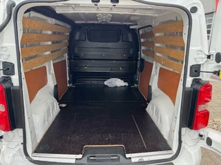 Citroën Jumpy Citroen Jumpy bestel 2.0 BlueHDI 120 M Driver Euro6 123 pk   2.500kg trekgewicht  , Navigatie , Camera achter , Dodehoekdetectie , Trekhaak , Bumpers in de kleur , Lage km stand - afbeelding nr 14