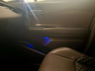 Toyota C-HR Toyota C-HR 1.8 Hybrid Executive Diamond|Fabrieksgarantie t/m 2026 | Stitch Leder | Navigatie | Camera |ACC|Lane Assist| - afbeelding nr 15