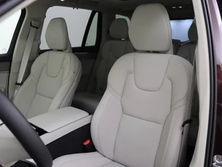 Volvo XC90 Volvo XC90 Ultra Dark T8 | Luchtvering | Panoramadak | 360° Camera - afbeelding nr 16