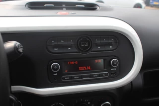 Renault Twingo Renault Twingo 1.0 SCe Authentique / Trekhaak / Radio / Airco / Stuurbekrachtiging / Nette auto! - afbeelding nr 21