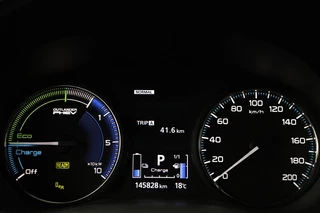 Mitsubishi Outlander Mitsubishi Outlander 2.4 PHEV Intense+ | Schuifdak | Leder | Stoel & stuurverwarming | 360 camera | Navigatie | Carplay | Full LED | Standkachel - afbeelding nr 34