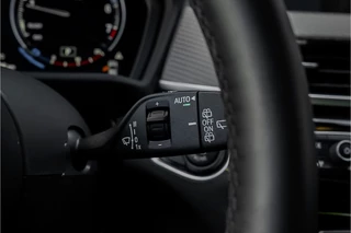 BMW X2 BMW X2 sDrive20i M-Sport High Ex Shadow Navi Trekhaak 19