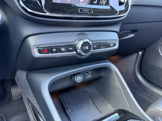 Volvo XC40 Volvo XC40 T5 Ultimate Dark | Panoramadak | Leder | H&K Audio - afbeelding nr 14