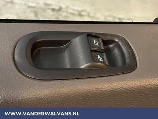 Ford Transit Ford Transit 2.0 TDCI 131pk L4H3 Euro6 Airco | Camera | Cruisecontrol | Verwarmde voorruit Parkeersensoren, Bijrijdersbank - afbeelding nr 18