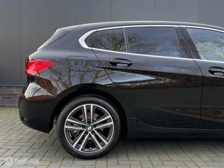 BMW 1 Serie BMW 1-serie 118i Business Edition Plus Sport |LED| Carplay - afbeelding nr 22