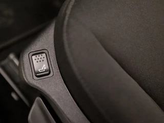 Jeep Renegade Jeep Renegade 1.4 MultiAir Longitude 141Pk Automaat (PANORAMADAK, NAVIGATIE, CRUISE, GETINT GLAS, SPORTSTOELEN, BLUETOOTH, PARKEERSENSOREN, NIEUWE APK, NIEUWSTAAT) - afbeelding nr 26