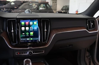 Volvo XC60 Volvo XC60 2.0 T8|455PK AWD|Org NL|1ste Eig|Ultimate Bright|Luchtv.|Bowers & Wilkins|Trekhaak|Head-Up|Pano|Crystal|Dealer Onderhouden - afbeelding nr 22