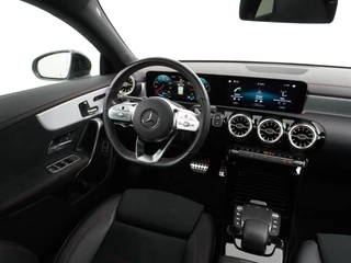 Mercedes-Benz CLA Mercedes-Benz CLA 200 AMG Shooting Brake // Panoramadak // Memory // Keyless // Carplay // Nightpakket // MultiBeam - afbeelding nr 18
