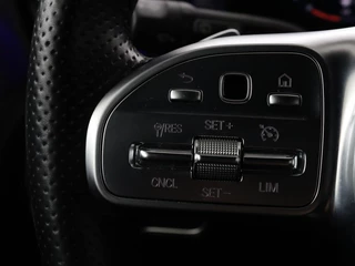 Mercedes-Benz A-Klasse Mercedes-Benz A-klasse 250 e AMG Line | Widescreen | Camera |  Sfeerverlichting | Stoelverwarming | Full-LED | Navigatie | DAB+ | Cruise control - afbeelding nr 15