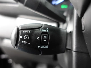 Opel Vivaro Opel Vivaro 2.0 CDTI L3H1 Dubbele Cabine Edition  144 pk Airco Navigatie Camera Parkeersensoren Trekhaak Cruise Control - afbeelding nr 18