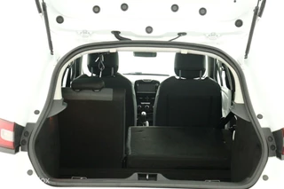 Renault Clio Renault Clio 0.9 TCe ECO Night&Day | Airco | Cruise | Navi | Trekhaak | NL Auto | DEALER-STAAT - afbeelding nr 29
