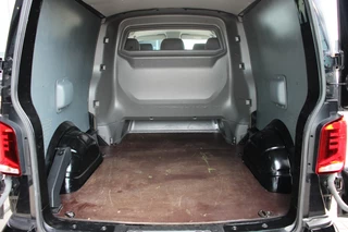 Volkswagen Transporter Volkswagen Transporter 2.0 TDI L2H1 30 DC BULLI | Alpine | ACC | Leder | Camera | Schroefset | 2X El.Schuifdeuren - afbeelding nr 14