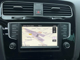 Volkswagen Golf Volkswagen Golf 1.2 TSI Allstar Navigatie CarPlay Climate Cruise Stoelverwarming - afbeelding nr 13