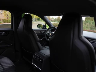 Porsche Cayenne Porsche Cayenne Coupé 3.0 474PK E-Hybrid / Sport Design / carbon / 22'' / LED *NAP* - afbeelding nr 42