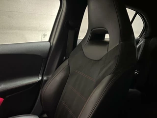 Mercedes-Benz A-Klasse Mercedes A-klasse 180 AMG Matgrijs Sfeerverlichting Carplay - afbeelding nr 56