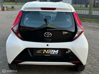 Toyota Aygo Toyota Aygo 1.0 VVT-i x-clusiv|NAP - afbeelding nr 4