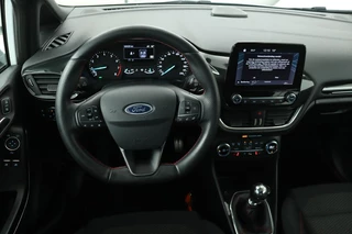 Ford Fiesta Ford Fiesta 1.0 EcoBoost ST-Line | Stoel & stuurverwarming |  Camera | Carplay | Climate control | Sportstoelen | Cruise control | PDC | Bluetooth - afbeelding nr 3