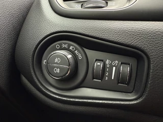 Jeep Renegade Jeep Renegade 1.0T Limited // Stoel en stuurverwarming // carplay // - afbeelding nr 17