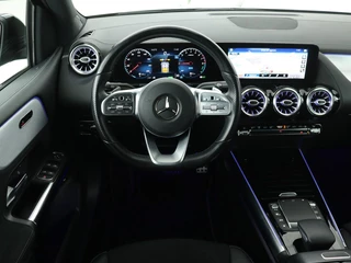 Mercedes-Benz B-Klasse Mercedes-Benz B-klasse 250e AMG Night | Stoelverwarming | Camera |  Carplay | Sfeerverlichting | Leder/Alcantara | Full LED | Widescreen - afbeelding nr 3