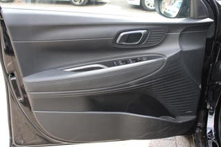 Hyundai Bayon Hyundai Bayon 1.0 T-GDI Premium Automaat Navi/Led/Cam/Pdc/Wint/Carplay/16
