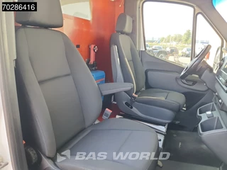 Mercedes-Benz Sprinter Mercedes Sprinter 314 CDI Automaat L2H2 Trekhaak Airco Cruise Camera Parkeersensoren MBUX CarPlay Standkachel Werkplaatsinrichting Euro6 L2 12m3 Airco Trekhaak Cruise control - afbeelding nr 15