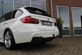 BMW 3 Serie ➡️ BMW 3-serie Touring 318i M Sport Corporate Lease | 1e eigenaar | M-pakket | LED | 18 inch | Camera | Trekhaak | NL auto | inc BTW | - afbeelding nr 44