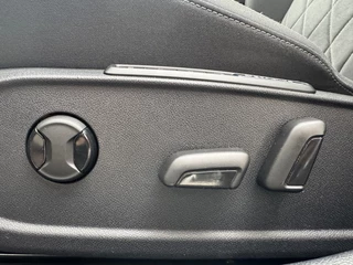 Volkswagen Golf Volkswagen Golf 1.5 TSI 110kW l Panoramadak l Navi l Adap. Cruise l Sportstoelen l Stoelverwarming V&A - afbeelding nr 10